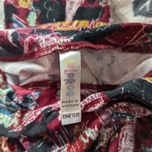 4 LuLaRoe OS leggings Lion, Cities, Monkey, Daisy . - Picture 8 of 9